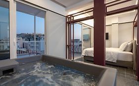 Acropolis View Luxury Apartments With Jacuzzi